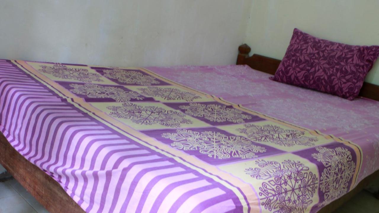Gerbang Banyu Langit Cottage Bantul Exteriör bild