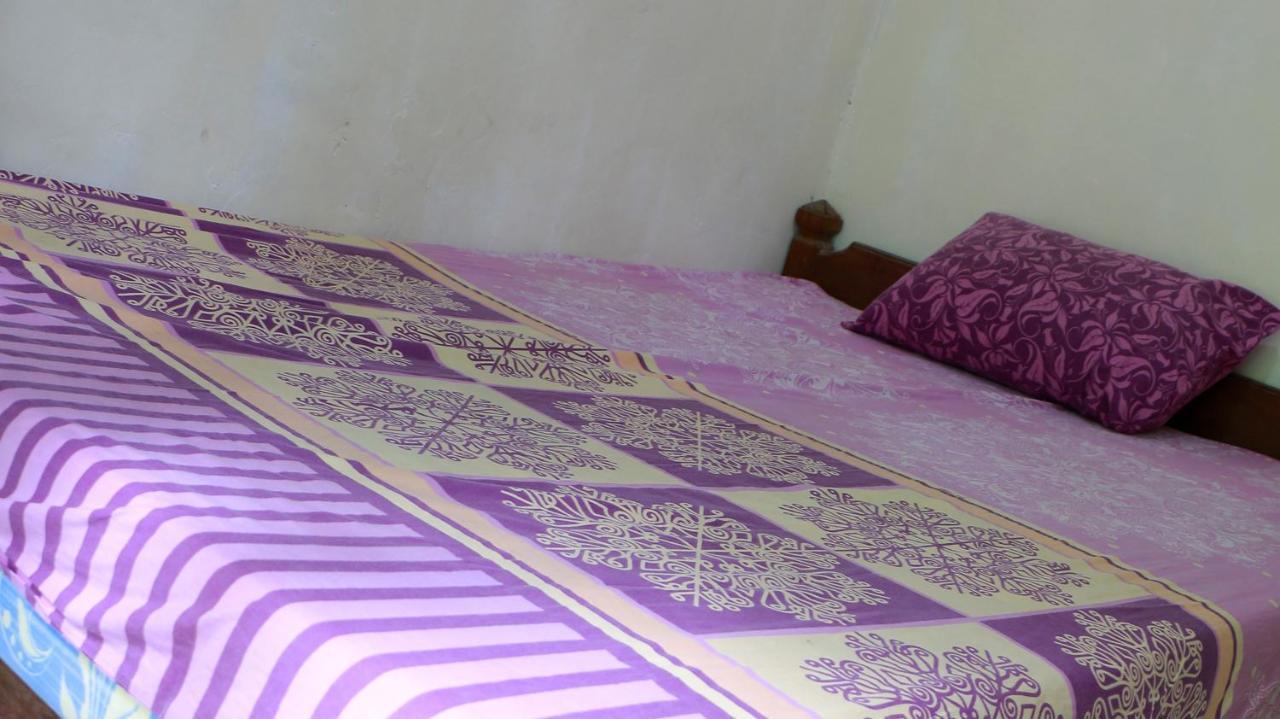 Gerbang Banyu Langit Cottage Bantul Exteriör bild